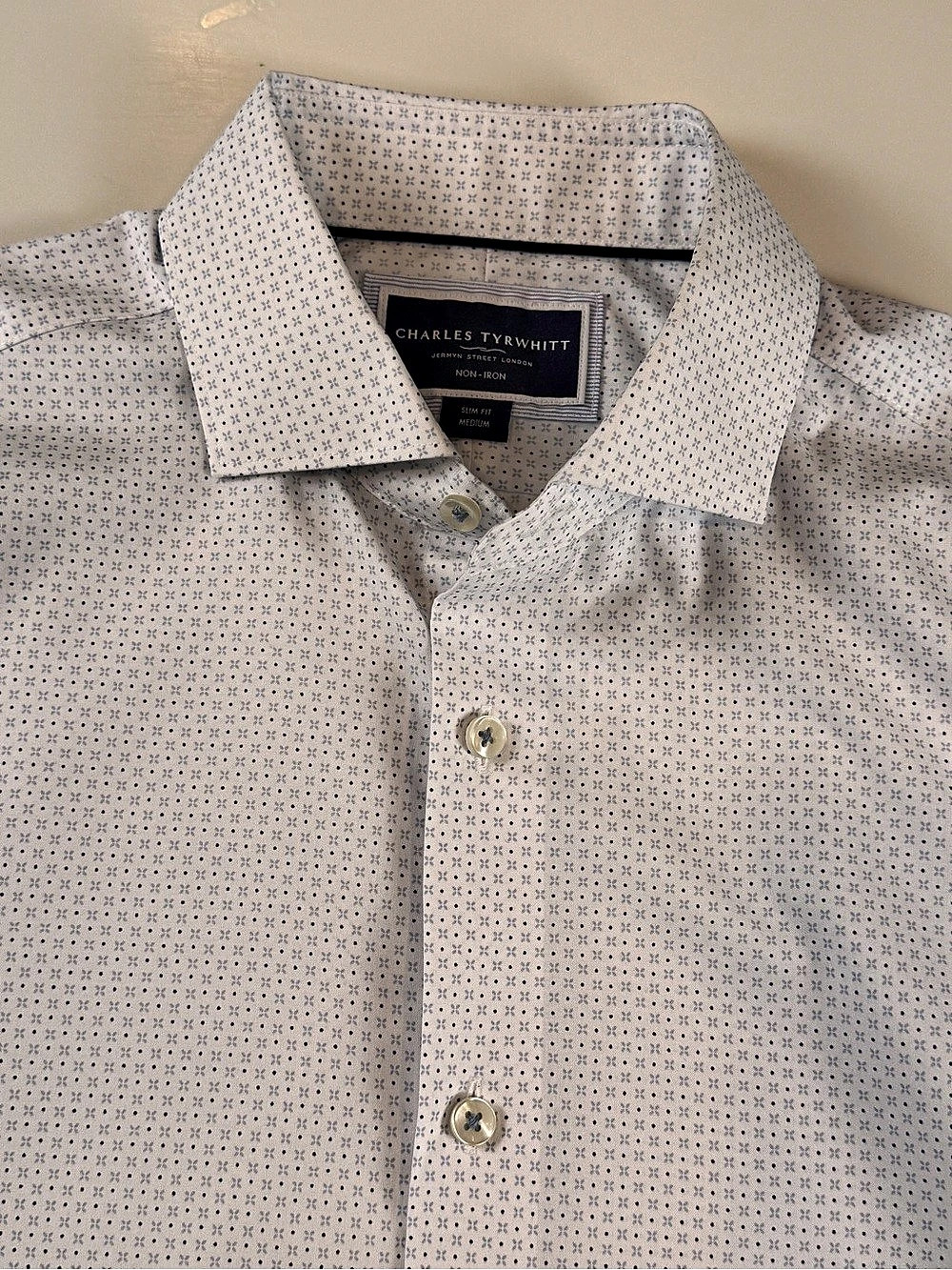 Charles Tyrwhitt Slim Fit Non-Iron Geometric Cotton Shirt Size Medium Like New